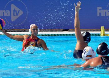 España diluye a Nueva Zelanda en el estreno en la Superfinal