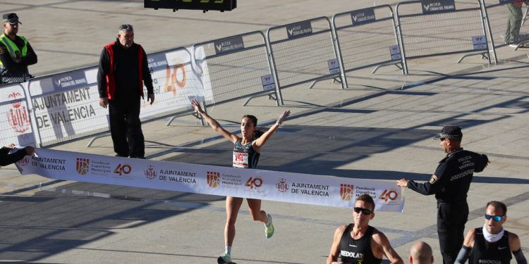 Vanessa Romero se impone en la carrera ‘València por la Seguridad Vial’