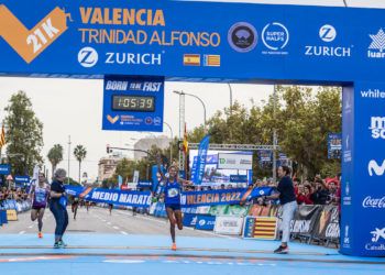 Klosterhalfen se impone en el Medio Maratón Valencia