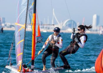 Sara e Isa Momplet lideran la flota 29er en aguas de Valencia