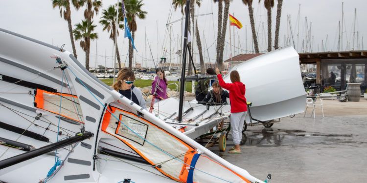 El Náutico de Valencia reúne a los 60 mejores 29er de Europa