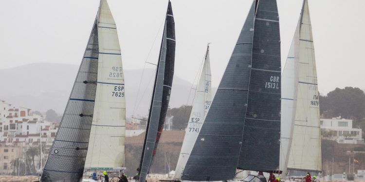 Las 300 Millas A3 Moraira se pusieron en marcha bajo una fuerte tormenta