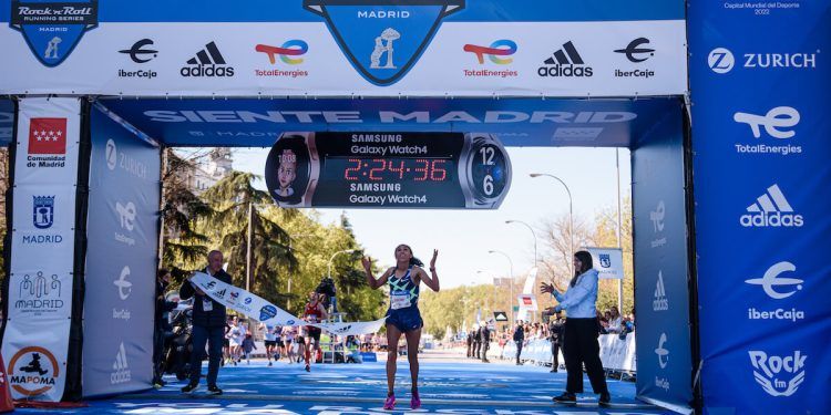 Sinaresh Yirga bate el récord femenino de Maratón en Zurich Rock’n’Roll Running Series Madrid