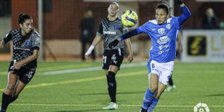 Atlético, Alhama y Levante suman de tres en la jornada 13