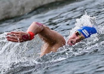 Ángela Martínez, décima, y María Valdés, décimo séptima, en el 10km de aguas abiertas en París