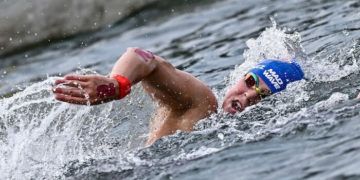 Ángela Martínez, décima, y María Valdés, décimo séptima, en el 10km de aguas abiertas en París