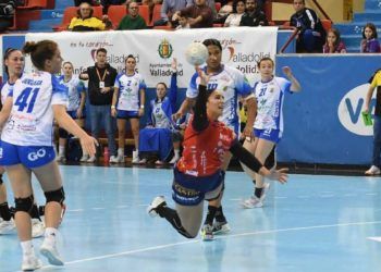 Elche, Valladolid, Bera Bera y Málaga colideran tras siete jornadas de la DHF de balonmano