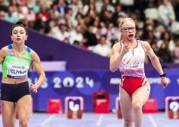 Adi Iglesias firmó un meritorio quinto puesto en el 100m T13 con una inmensa Lamiya Valiyeva