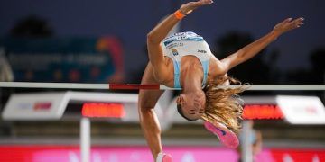 Aitana Alonso se proclamó campeona de España absoluta en salto de altura con 17 años