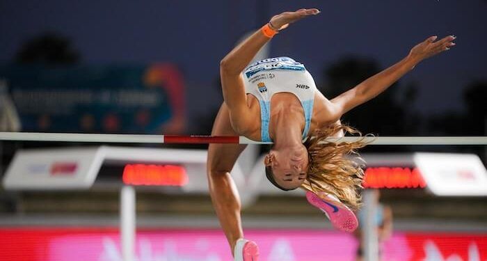 Aitana Alonso se proclamó campeona de España absoluta en salto de altura con 17 años