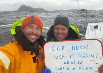 Pella y Pilliard atrapados en la bahía de Cook con el ‘Use It Again’