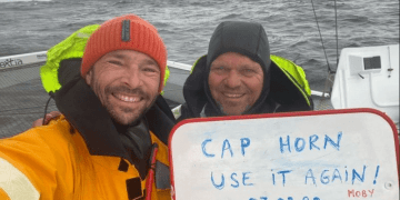 Pella y Pilliard atrapados en la bahía de Cook con el ‘Use It Again’