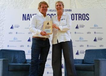 “Navega con nosotros” reunió a más de 150 personas para escuchar a Alex Pella