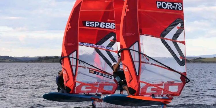 Alex Ortega, campeón de Europa Juvenil de la clase IqFoil￼