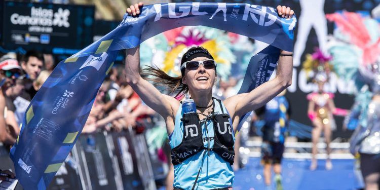 Anna Comet lidera la Marathon des Sables 2022 tras la primera etapa