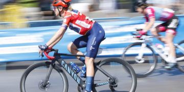 Van Vleuten y Movistar Team revalidan su título en La Vuelta y continúan su histórico 2022
