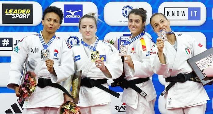 Laura Martínez y Ariane Toro lograron sendos bronces en el campeonato de Europa de Tiblisi