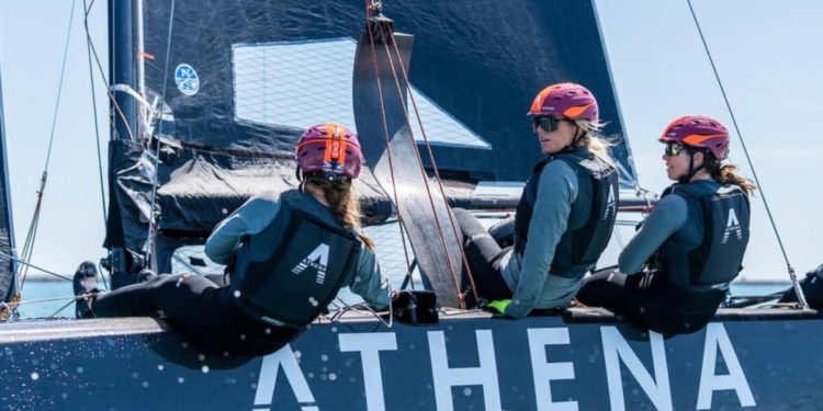 El INEOS Britannia ya tiene en marcha el equipo Joven y el Femenino para Barcelona 2024