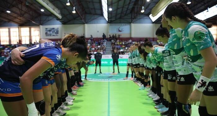 Bera Bera y BM Elche, en un partido de la DHF