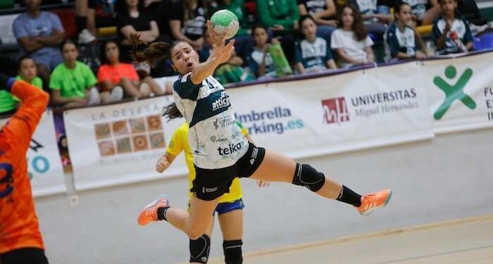 AtticGo Elche y Bera Bera golpearon primero en cuartos de final de la Liga Guerreras