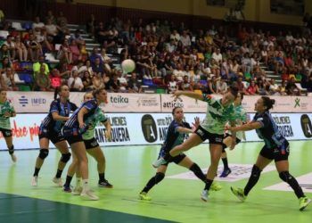 Elche, Elda, Bera Bera, Porriño, Beti-Onak y Aula Valladolid arrancaron con victoria la DHF