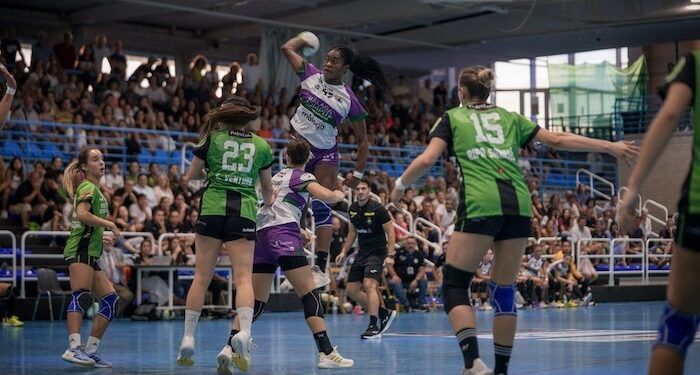 Rocasa, Bera Bera, Elche, Guardés, Elda y Aula Valladolid ganaron en el inicio de la liga de DHF