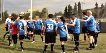El C.F. Sporting Alaquàs Inclusivo presenta su equipo femenino en una jornada histórica de la liga FEDI