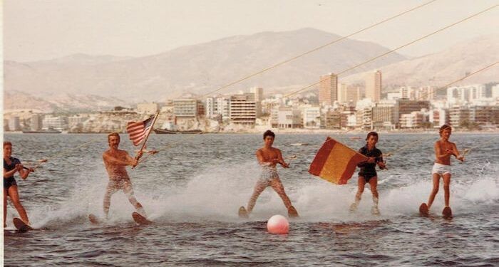El Cable Ski de Benidorm celebra 60 años de historia con homenajes, encuentros y una competición conmemorativa
