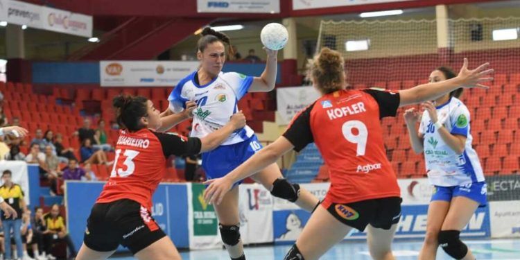 Aula Valladolid, Oviedo, Bera Bera, Málaga, Porriño y Elche sumaron el triunfo en la 3ª jornada de DHF