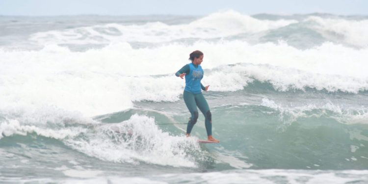 Carlota Jauregui logró su quinto título nacional en longboard en Salinas