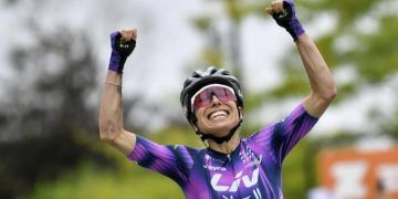 Mavi García ganó la segunda etapa del Tour, haciendo historia, y Le Court es nueva líder