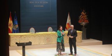 El COE recibe el XII Premio Cortes 1810 por su incansable trabajo por lograr una sociedad mejor