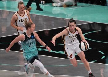 Caitlin Clark, récords y estrellas: la WNBA mira al infinito