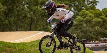 Carla Gómez, subcampeona de Europa junior de BMX Racing