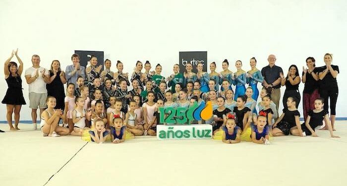 El Club Gimnasia Estética Paiporta, Premio Iberdrola Supera Base, inaugura sus instalaciones afectadas por la dana