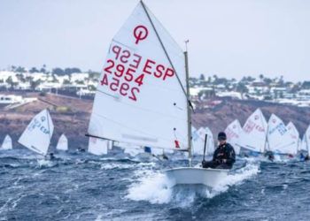 Arranca la Optimist Lanzarote Trophy 2022 del CD Código Cero
