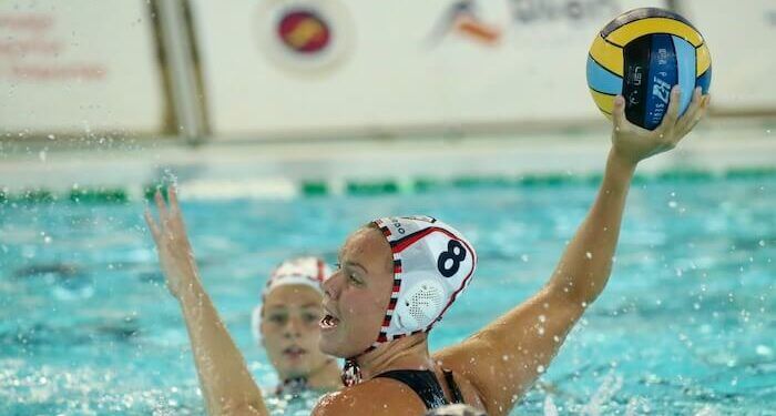 Sabadell y Terrassa colideran con un pleno de triunfos tras seis jornadas de la DHF de waterpolo