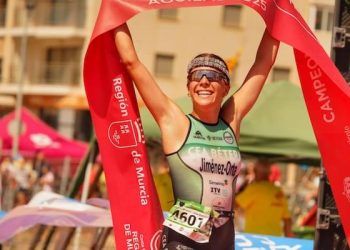 Cristina Jiménez-Orta, campeona de España de triatlón júnior en distancia sprint 2025