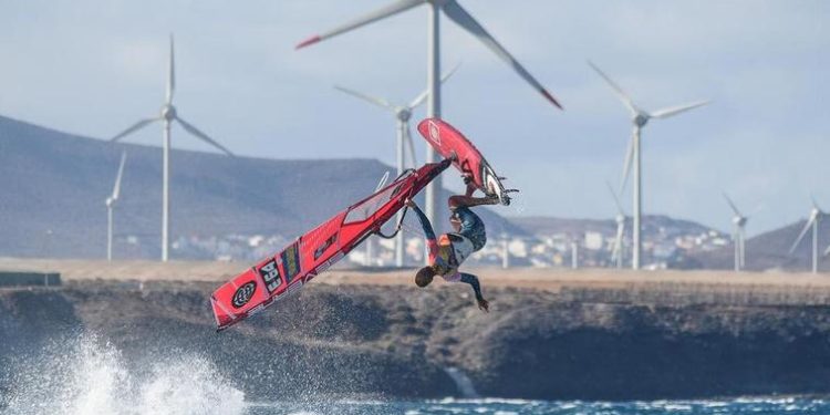 Daida Ruano se retira del windsurf con victoria en el Mundial de Pozo Izquierdo