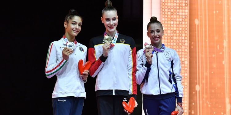 Darja Varfolomeev brilló con rotundidad en el Mundial de Valencia