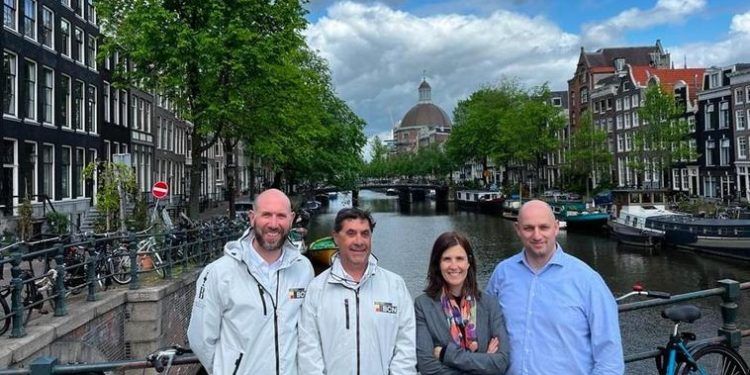 Una ONG holandesa salva el patrocinio de los equipos españoles de Copa América