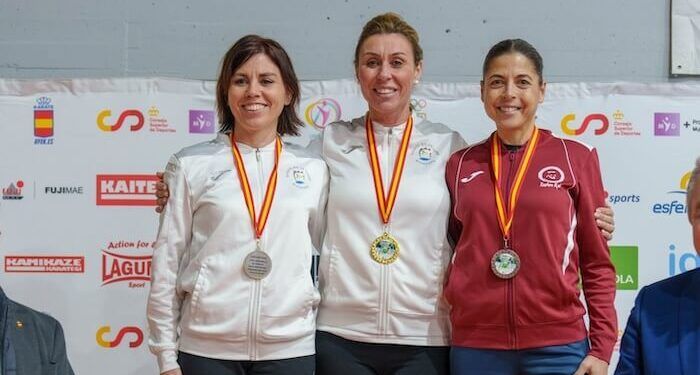 El karate valenciano logró doce medallas en el inicio de la liga nacional