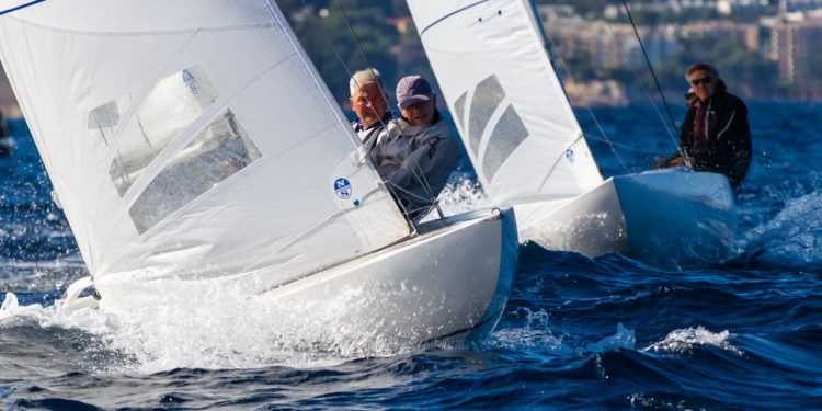 El ‘Yeahnah’ remonta y se coloca en cabeza en Puerto Portals