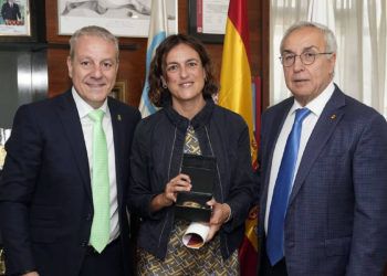 Elena Tejedor recibió la Medalla e Insignia de Oro al Mérito Deportivo de la RFEBM