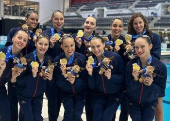 El dúo Mireia Hernández-Dennis González y el equipo lograron sendos oros en rutinas técnicas