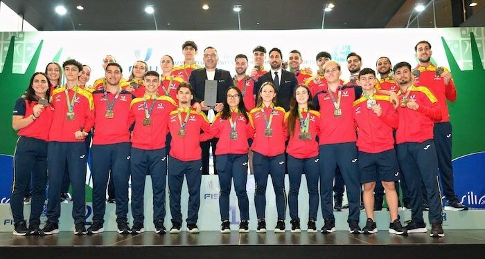 Insaf conquistó el oro mundial universitario