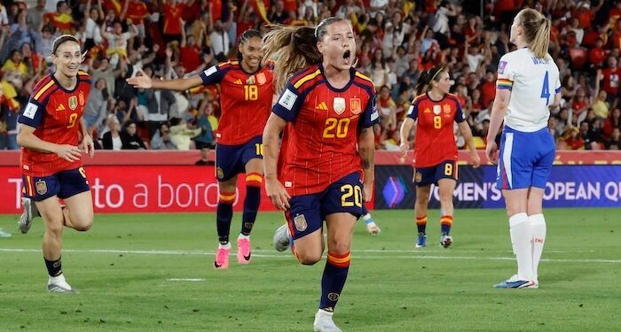 España se impuso a Inglaterra y depende de sí misma para lograr el billete para el Mundial 2027