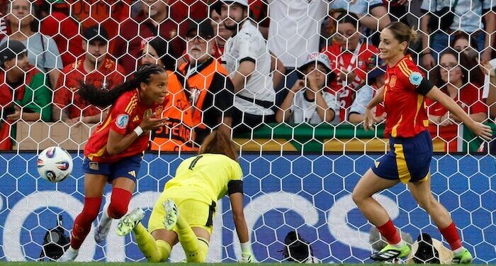 España somete a Portugal en la Eurocopa
