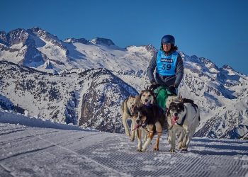 Edurne Pasaban debuta en el Campeonato de España de Mushing Sprint Nieve