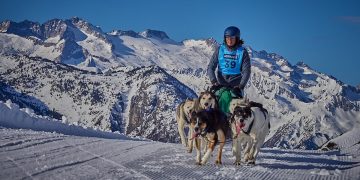 Edurne Pasaban debuta en el Campeonato de España de Mushing Sprint Nieve